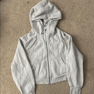 Lululemon Heather Gray Crop Scuba